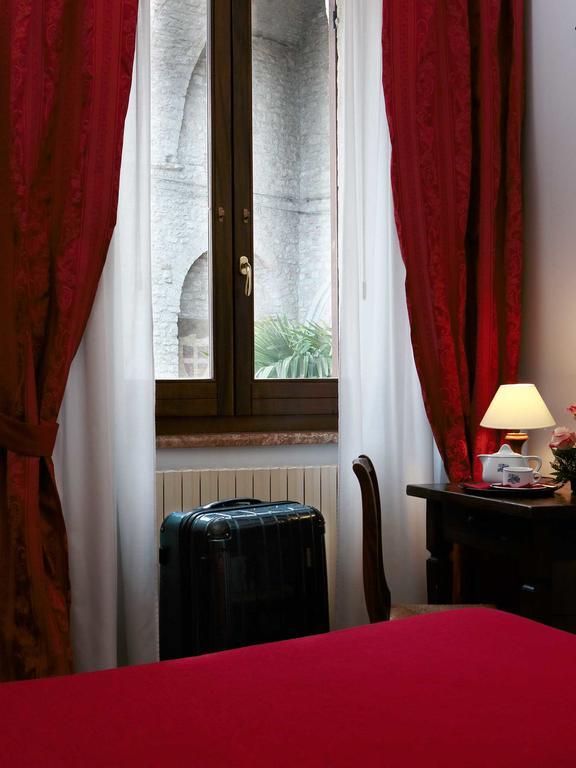 Hotel Windsor Savoia Ασίζη Εξωτερικό φωτογραφία
