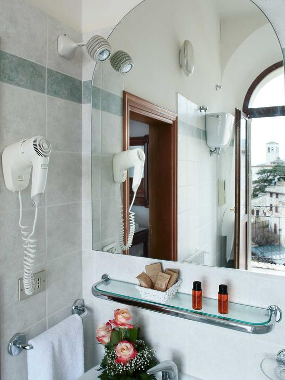 Hotel Windsor Savoia Ασίζη Εξωτερικό φωτογραφία